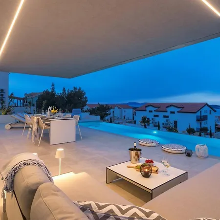 Villa Infinity With Infinity Pool, Sea View *