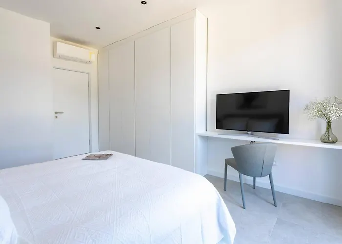 Infinity With Infinity Pool, Sea View 빌라 *