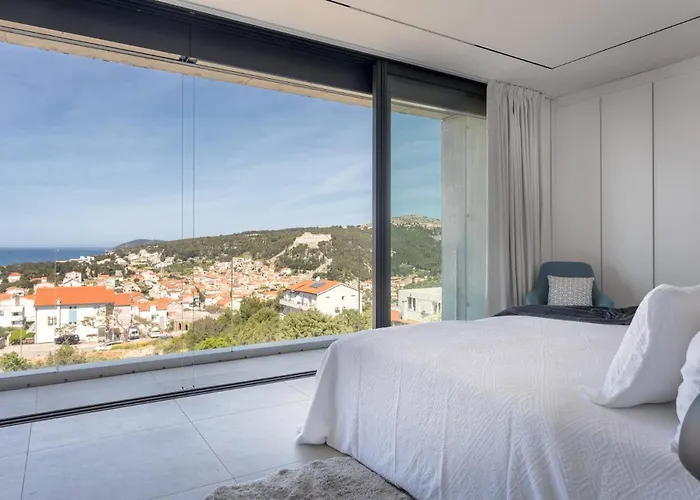 Infinity With Infinity Pool, Sea View *