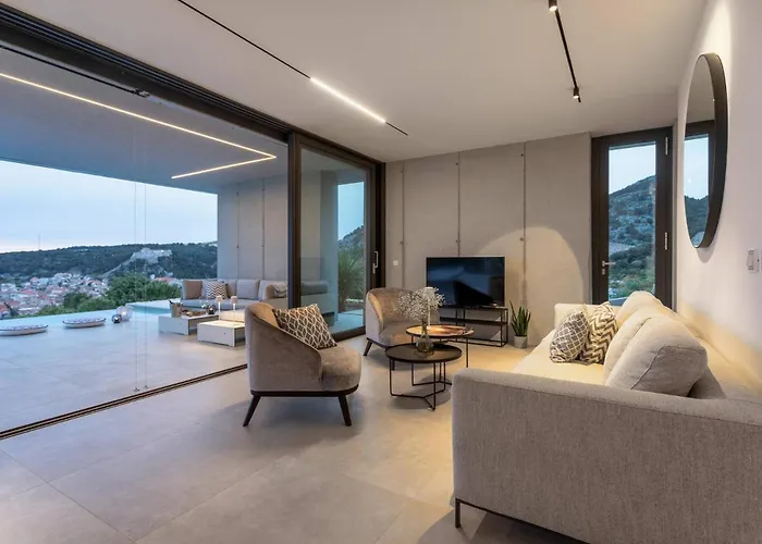 Villa Infinity With Infinity Pool, Sea View *