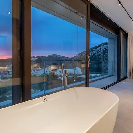 فيلة Infinity With Infinity Pool, Sea View هفار